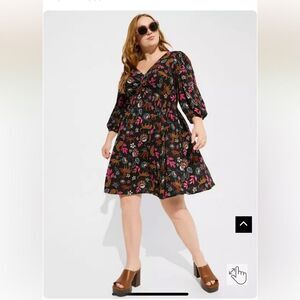 TORRID Mini Rayon Slub Balloon Sleeve Twist Front Dress size 1/1X/14-16.